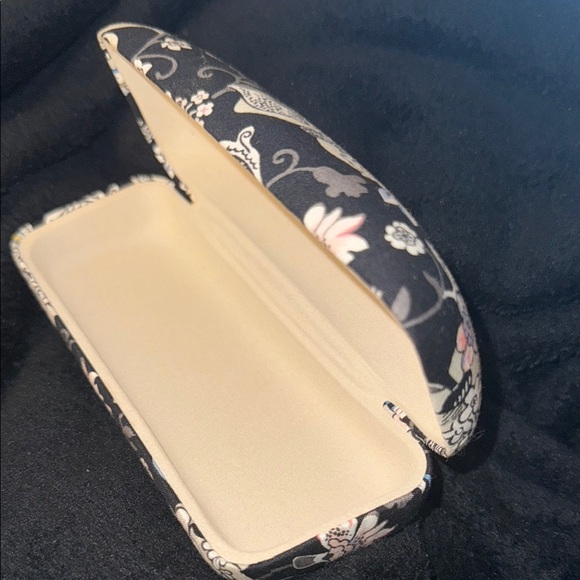 Vera Bradley Black and Cream Floral Cosmetic Bag - Picture 4 of 7